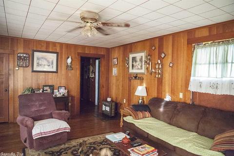 111 Sixth, Dierks, AR 71833 photo 2