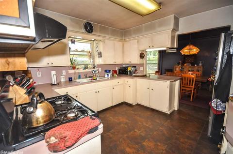 5 Williamsburg Ct, Conway, AR 72034 photo 7