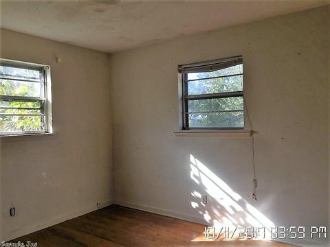 219 Smart St, Jacksonville, AR 72076 photo 4
