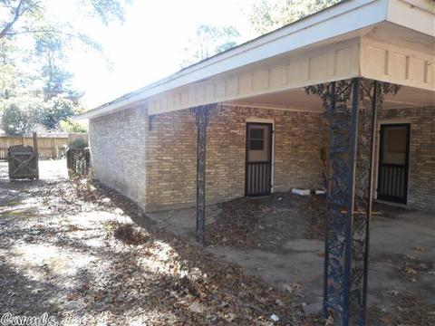 2410 Pine Hill Dr, Pine Bluff, AR 71603 photo 3