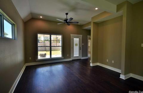 2805 Stonebrook Cv, Conway, AR 72034 photo 4