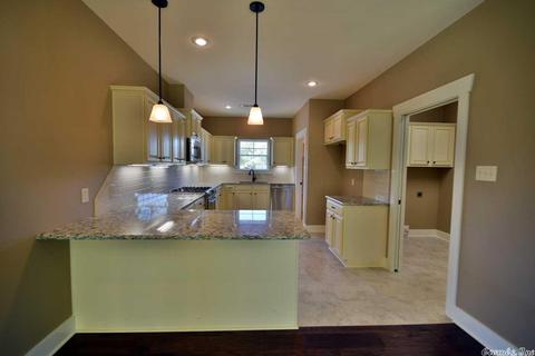 2805 Stonebrook Cv, Conway, AR 72034 photo 2