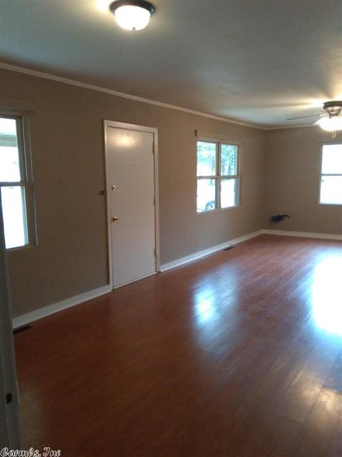 1128 Toler St, Malvern, AR 72104 photo 2