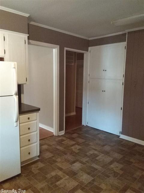 1128 Toler St, Malvern, AR 72104 photo 4