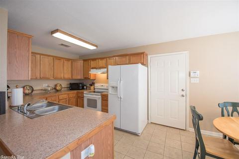 1604 Michael Dr, Benton, AR 72019 photo 6