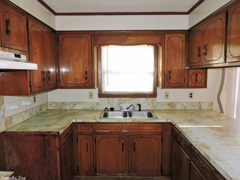 234 N Walco Rd, Malvern, AR 72104 photo 6