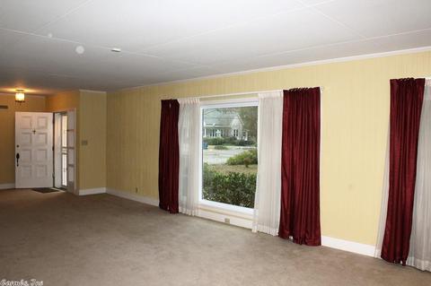 707 Pine Bluff St, Malvern, AR 72104 photo 3
