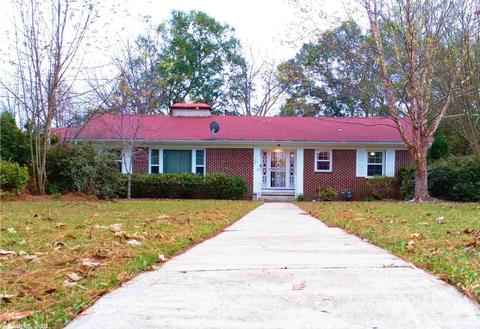 707 Pine Bluff St, Malvern, AR 72104 photo 1