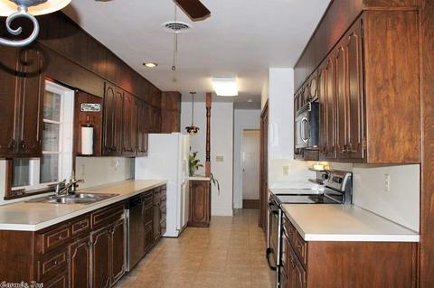 707 Pine Bluff St, Malvern, AR 72104 photo 8