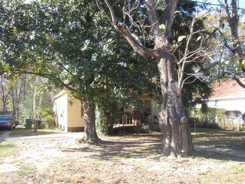 209 Oliver, Conway, AR 72034 photo 3