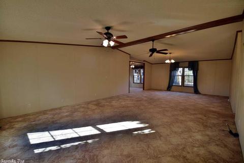 42 N Madrid, Conway, AR 72032 photo 4