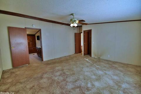 42 N Madrid, Conway, AR 72032 photo 20