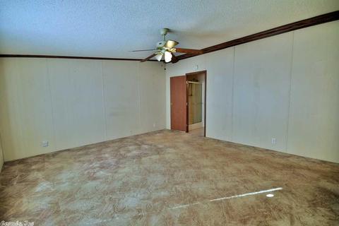 42 N Madrid, Conway, AR 72032 photo 21