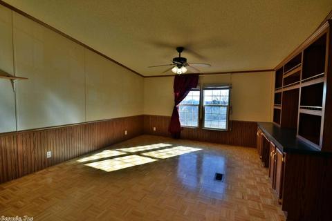 42 N Madrid, Conway, AR 72032 photo 16