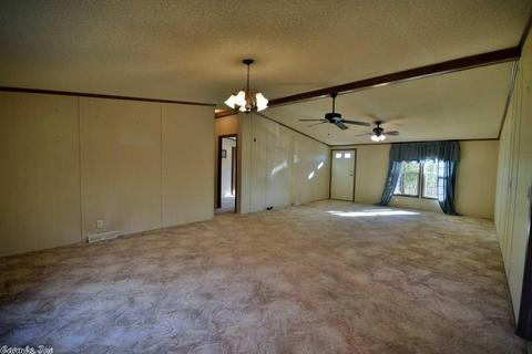 42 N Madrid, Conway, AR 72032 photo 6