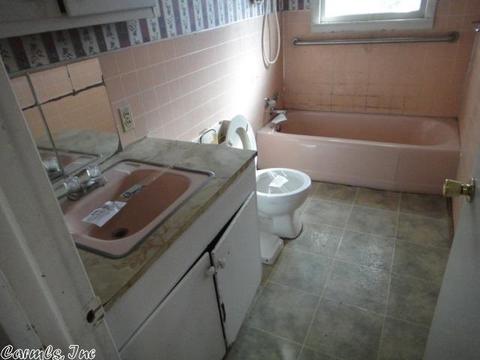 701 E 4th St, Bald Knob, AR 72010 photo 12