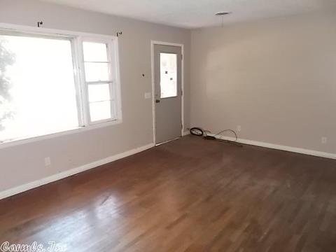 701 E 4th St, Bald Knob, AR 72010 photo 5