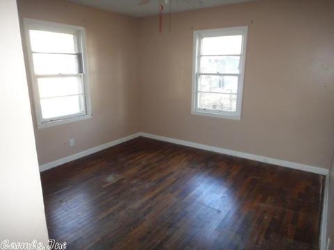 701 E 4th St, Bald Knob, AR 72010 photo 13