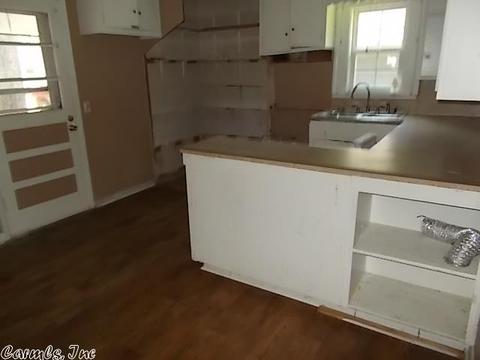 701 E 4th St, Bald Knob, AR 72010 photo 7
