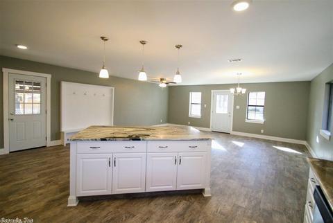 7286 Amelia Rd, Benton, AR 72019 photo 5