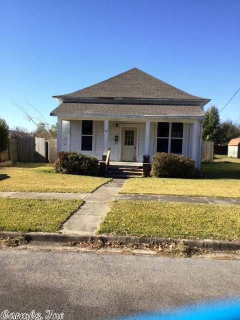 205 10th St, Mena, AR 71953 photo 1