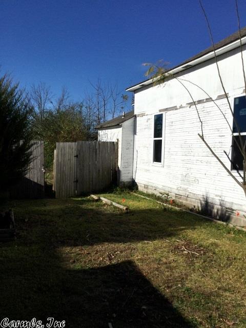 205 10th St, Mena, AR 71953 photo 2