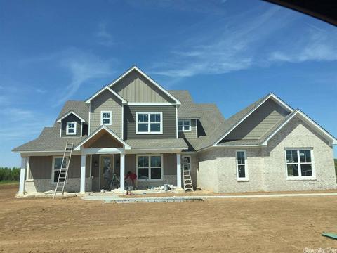 2300 Springcrest, Conway, AR 72034 photo 1