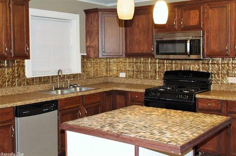 1330 Pine Bluff St, Malvern, AR 72104 photo 3