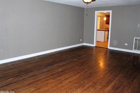 1330 Pine Bluff St, Malvern, AR 72104 photo 8