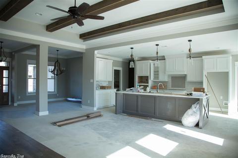 2033 Mohegan Trl, Benton, AR 72019 photo 5