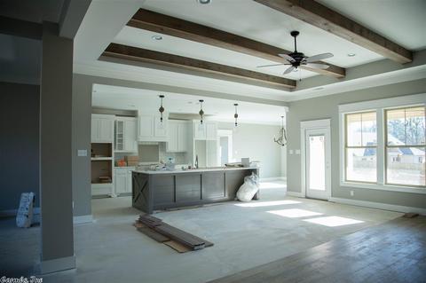 2033 Mohegan Trl, Benton, AR 72019 photo 4