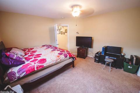 202 N Conrad St, Benton, AR 72015 photo 34