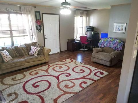 101 NW 3rd St, Mcrae, AR 72102 photo 2