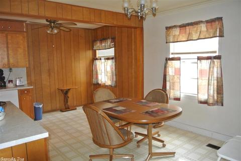 708 W North St, Benton, AR 72015 photo 11
