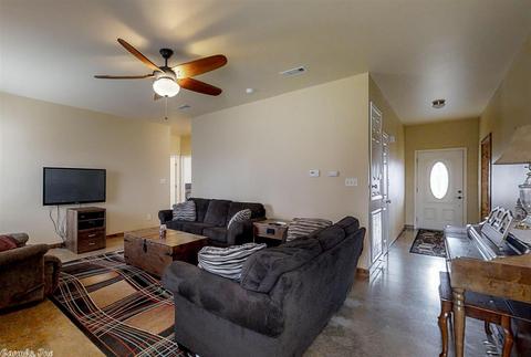 72 Crestview, Conway, AR 72034 photo 3