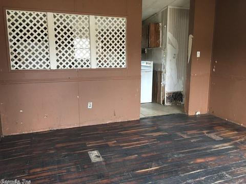 510 Rhode Is, Beebe, AR 72012 photo 2
