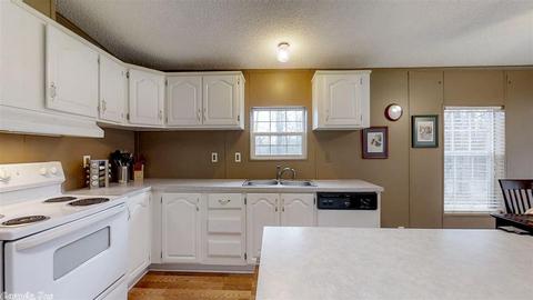 2 Cold Springs Trl, Conway, AR 72032 photo 11
