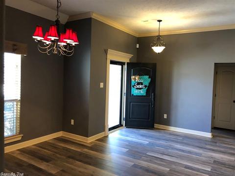 1445 Norbert Cir, Conway, AR 72034 photo 5