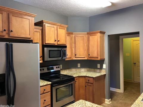 1445 Norbert Cir, Conway, AR 72034 photo 4