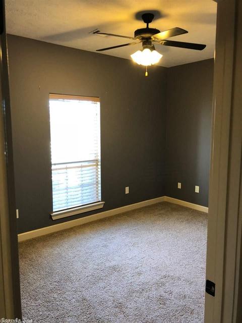 1445 Norbert Cir, Conway, AR 72034 photo 7