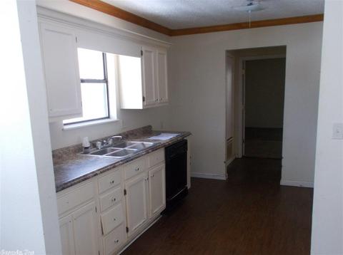 5706 Whiteaker Rd, Pine Bluff, AR 71603 photo 9