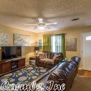 24 Greenbrier Dr, Benton, AR 72015 photo 2