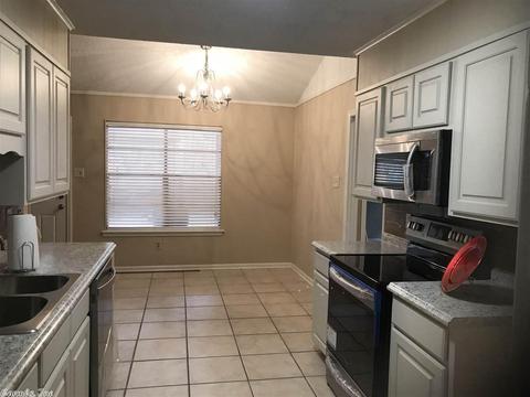 1905 Sunset Cv, Pine Bluff, AR 71603 photo 2
