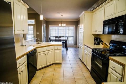 3620 Heidi Ct, Conway, AR 72034 photo 2