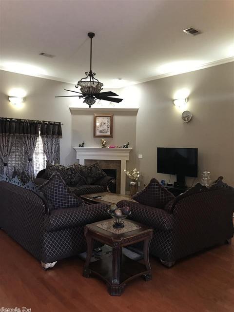 110 Silverleaf, White Hall, AR 71602 photo 4