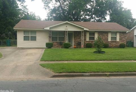 2501 Avondale Dr, Pine Bluff, AR 71603 photo 1