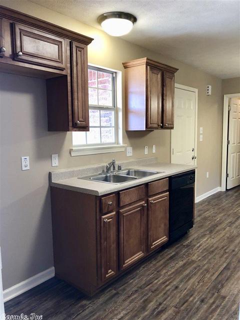 1304 Choate, Conway, AR 72032 photo 12