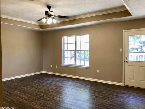 1304 Choate, Conway, AR 72032 photo 5