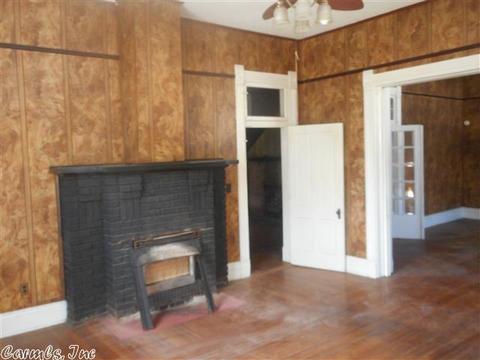 1119 W 2nd St, Pine Bluff, AR 71601 photo 4