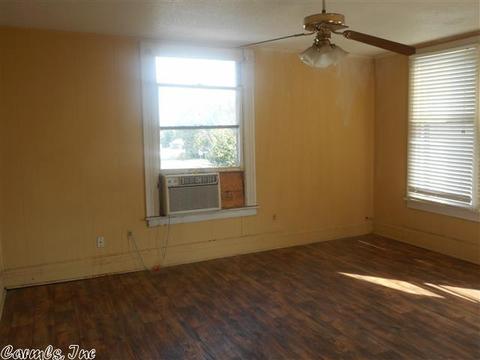 1119 W 2nd St, Pine Bluff, AR 71601 photo 9